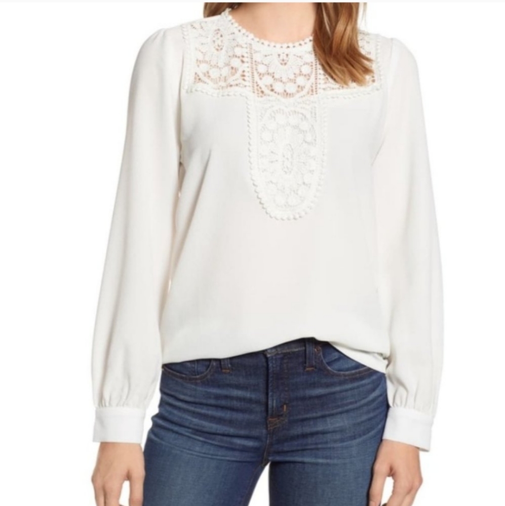 Halogen white long sleeve blouse with embroidered lace detail in the front size